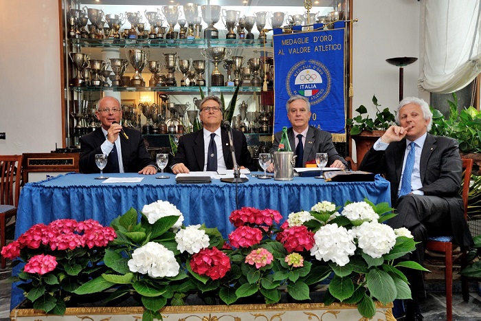  Il Circolo Savoia ospita l' Assemblea Amova. Standing ovation per il Presidente Maffei